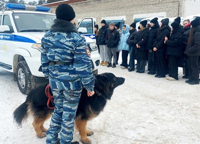 Акция "Студенческий десант": Погружение в мир правоохранительных органов