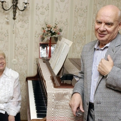 Музыкальные вечера с Александрой Пахмутовой и Николаем Добронравовым