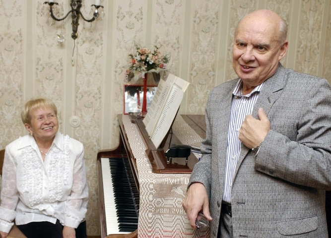 Музыкальные вечера с Александрой Пахмутовой и Николаем Добронравовым