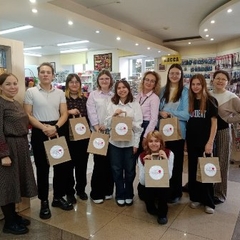 экскурсия студенстудентов в магазин «Всё для шитья»