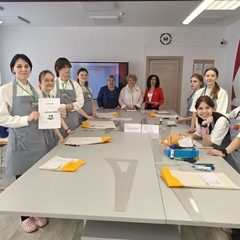 Открытое учебное занятие «Моделирование и обработка кокетки в юбке»